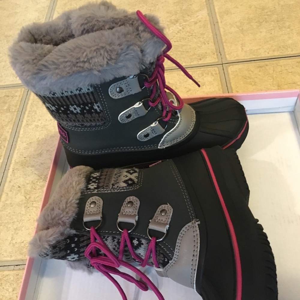 London Fog Girls Tottenham Snow Boots